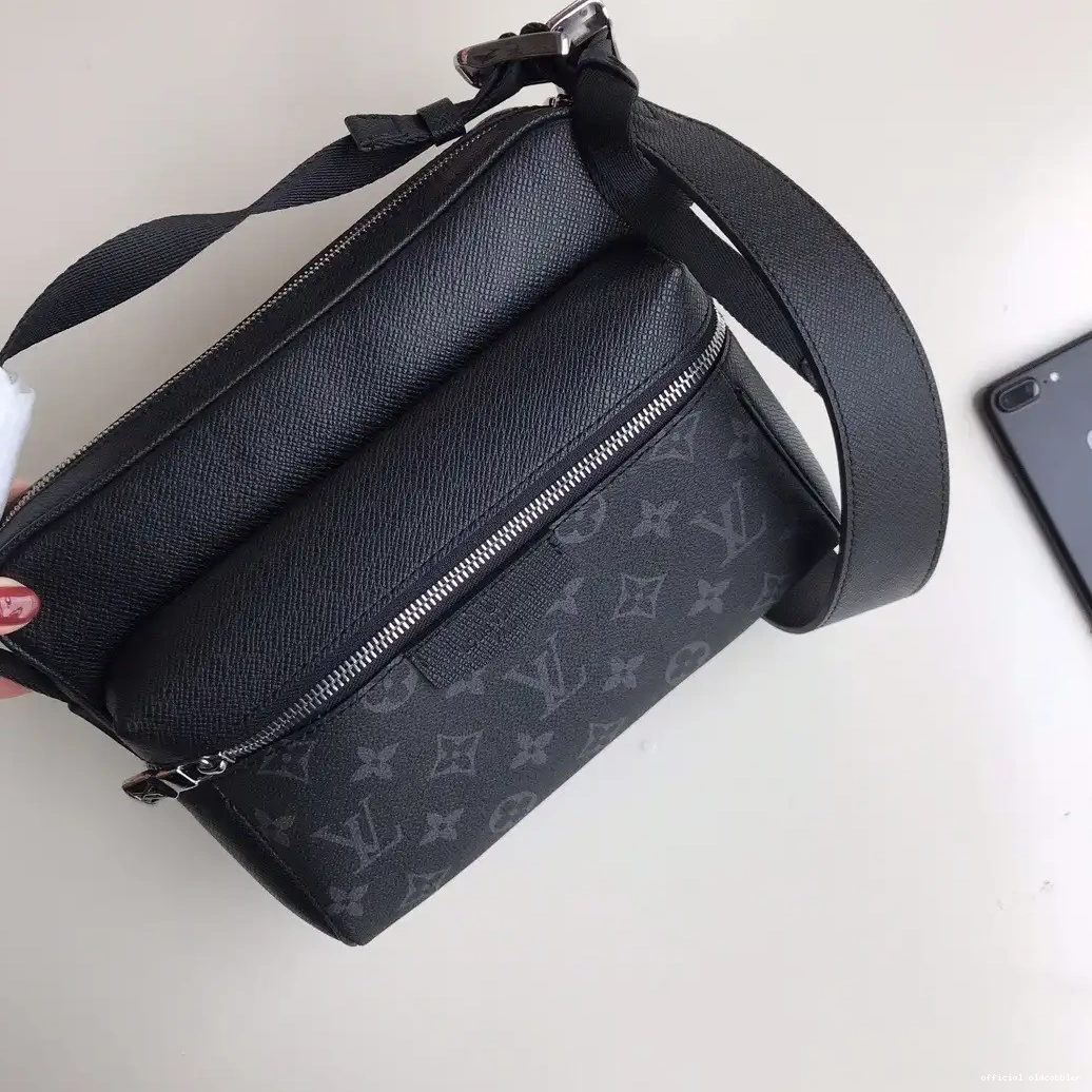 Official oldcobbler Louis Messenger Vuitton 0706